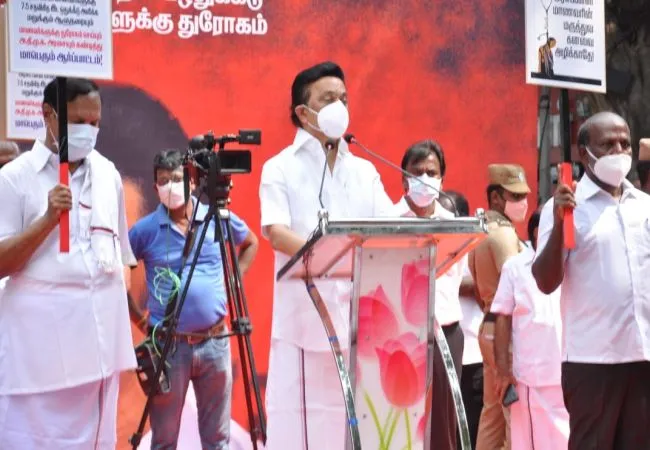 tamilnadu govt school students governor dmk mk stalin